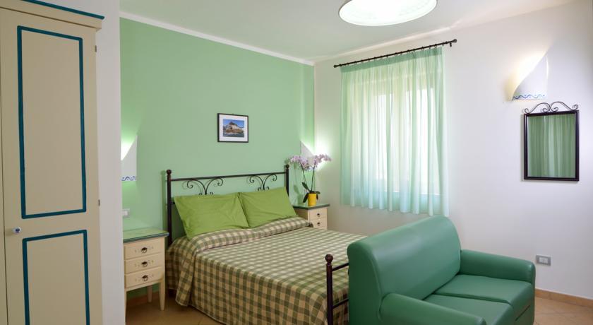 Agriturismo Torre Dei Preti 페스키치 객실 사진
