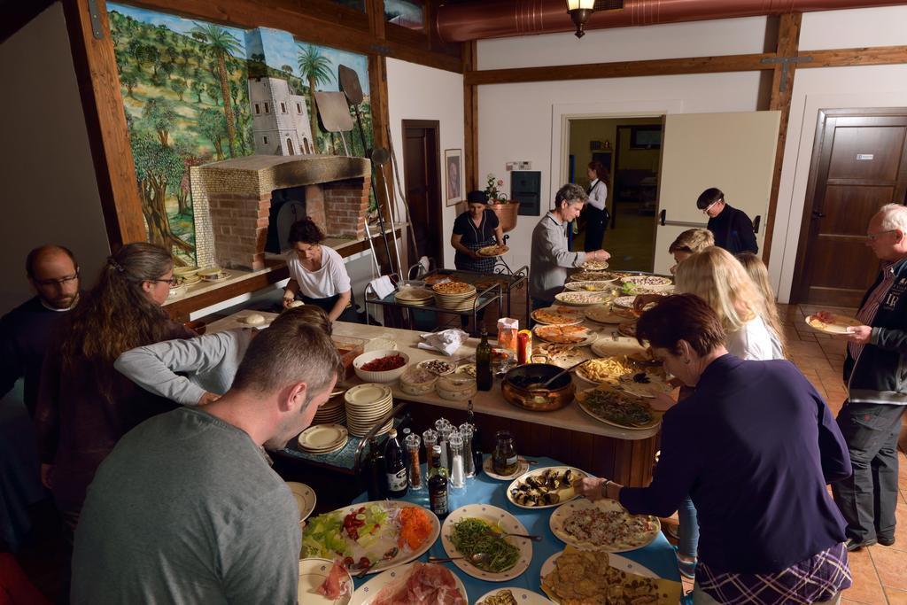 Agriturismo Torre Dei Preti 페스키치 외부 사진